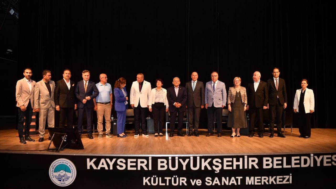 BÜYÜKKILIÇ, BAĞIMLILIK ZİRVESİ’NE KATILDI