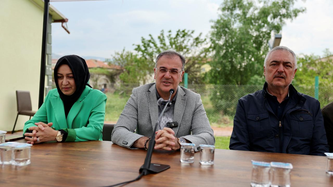“HACILAR’A YAKIŞIR ŞEKİLDE HİZMET ETMEK İÇİN ÇALIŞIYORUZ’