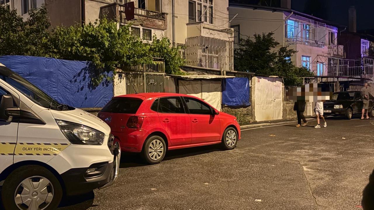 HUSUMETLİLERİN HEDEFİ OLAN 2 KATLI EV KURŞUNLANDI