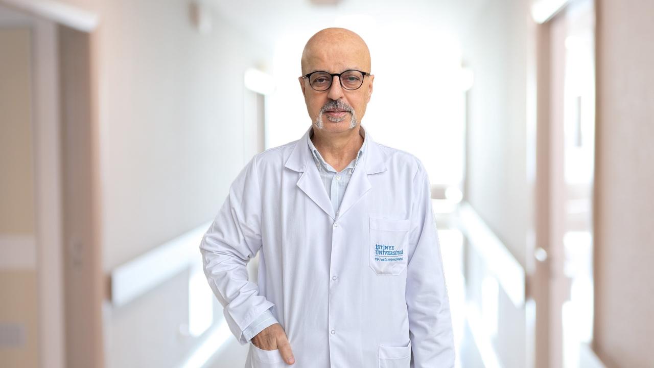 "KAFEİNLİ İÇECEKLER SIVI KAYBINI ARTIRABİLİR"