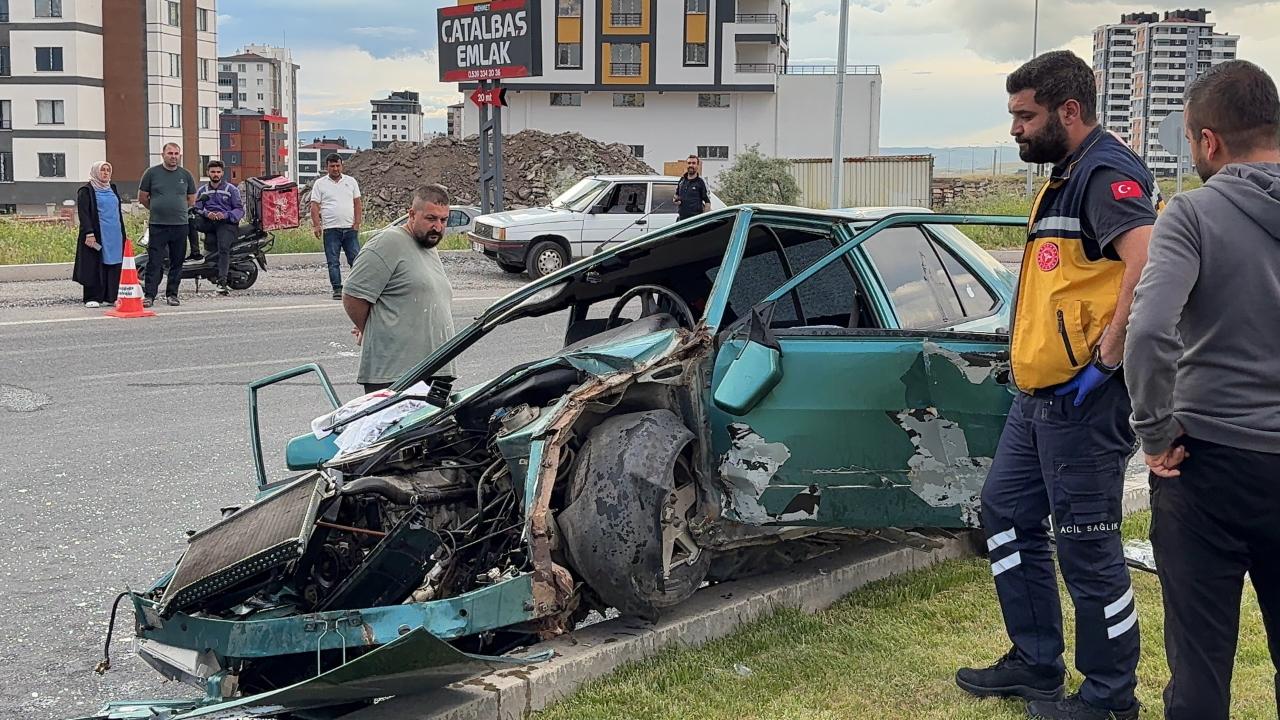 OTOMOBİL HURDAYA DÖNDÜ