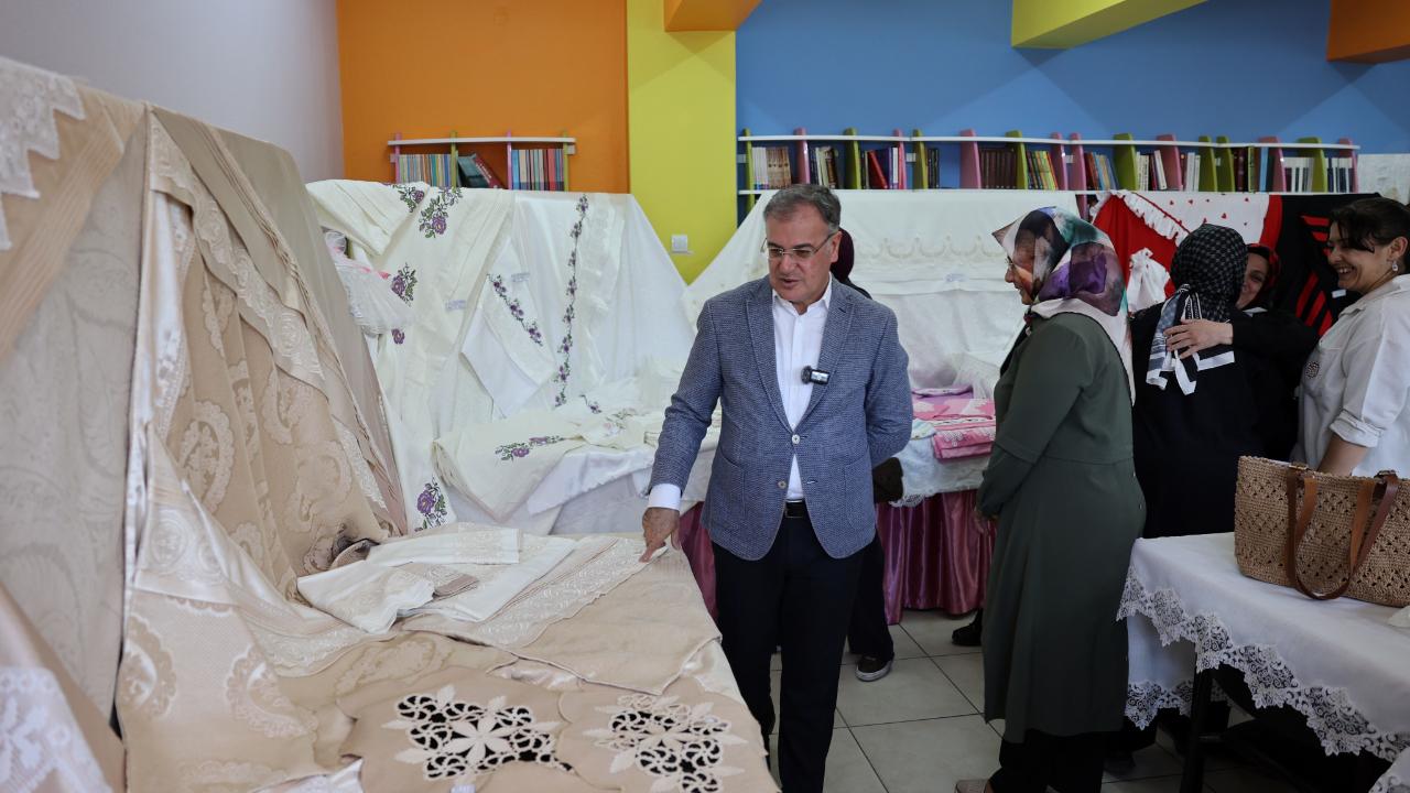 ÖZDOĞAN, EL EMEĞİ GÖZ NURU ESERLERİ İNCELEDİ