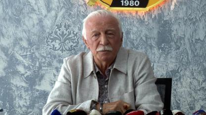 KEMAL NAKİPOĞLU PARTİSİNDEN İSTİFA ETTİ