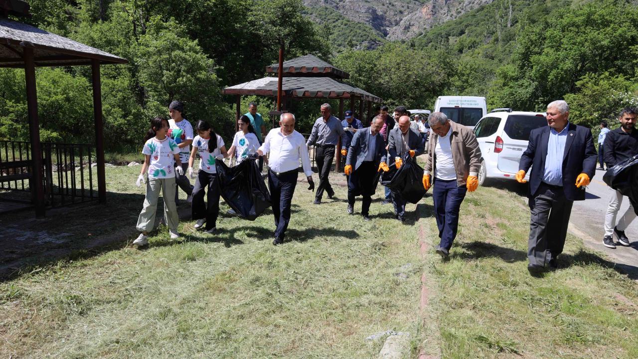 YAHYALI’DA DÜNYA ÇEVRE GÜNÜ ETKİNLİĞİ DÜZENLENDİ