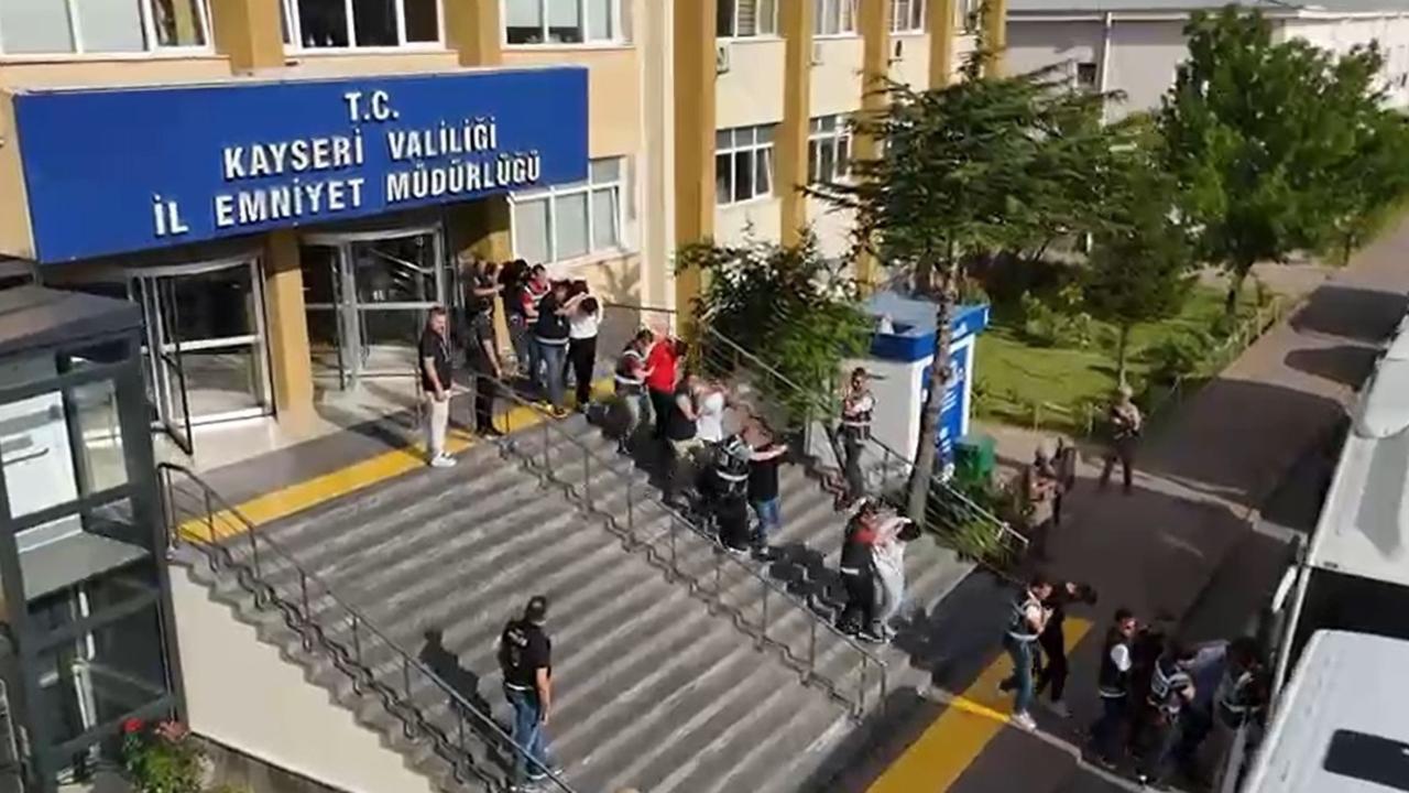 6 İLDE MODEM DOLANDIRICILIĞI OPERASYONU