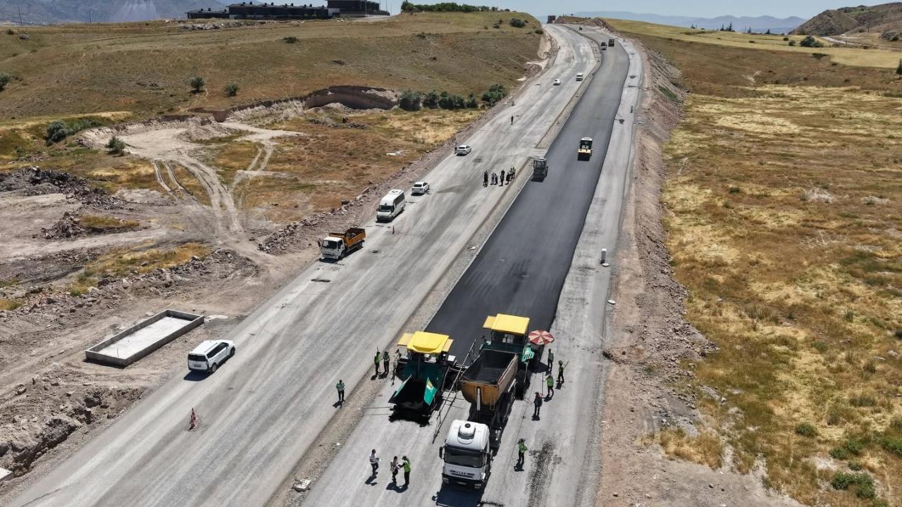 BÜYÜKKILIÇ’TAN 200 MİLYON TL’LİK ULAŞIM YATIRIMI