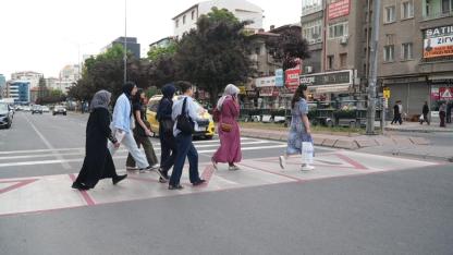 UKOME’DEN İNÖNÜ BULVARI’NDA YAYA GEÇİDİ DÜZENLEMESİ