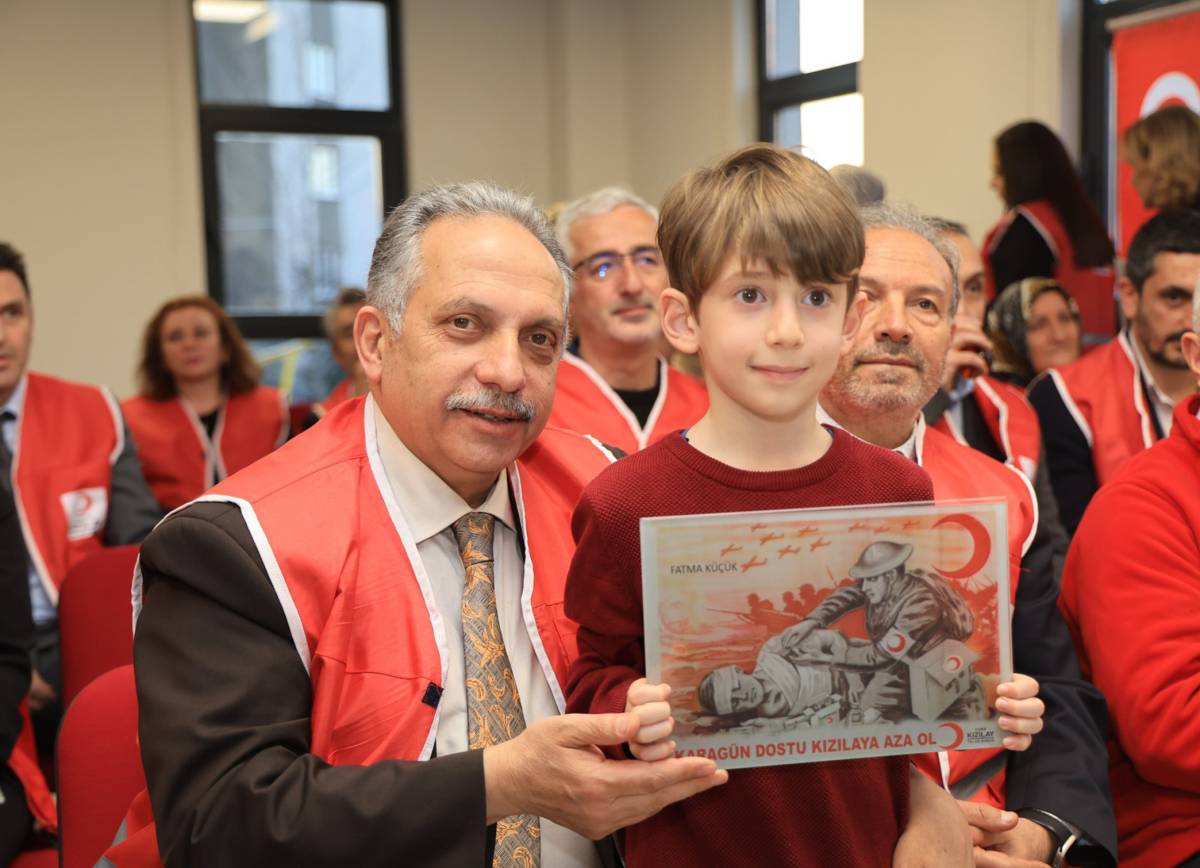 158 YILLIK İYİLİK ÇINARI, TALAS’TA KÖK SALIYOR