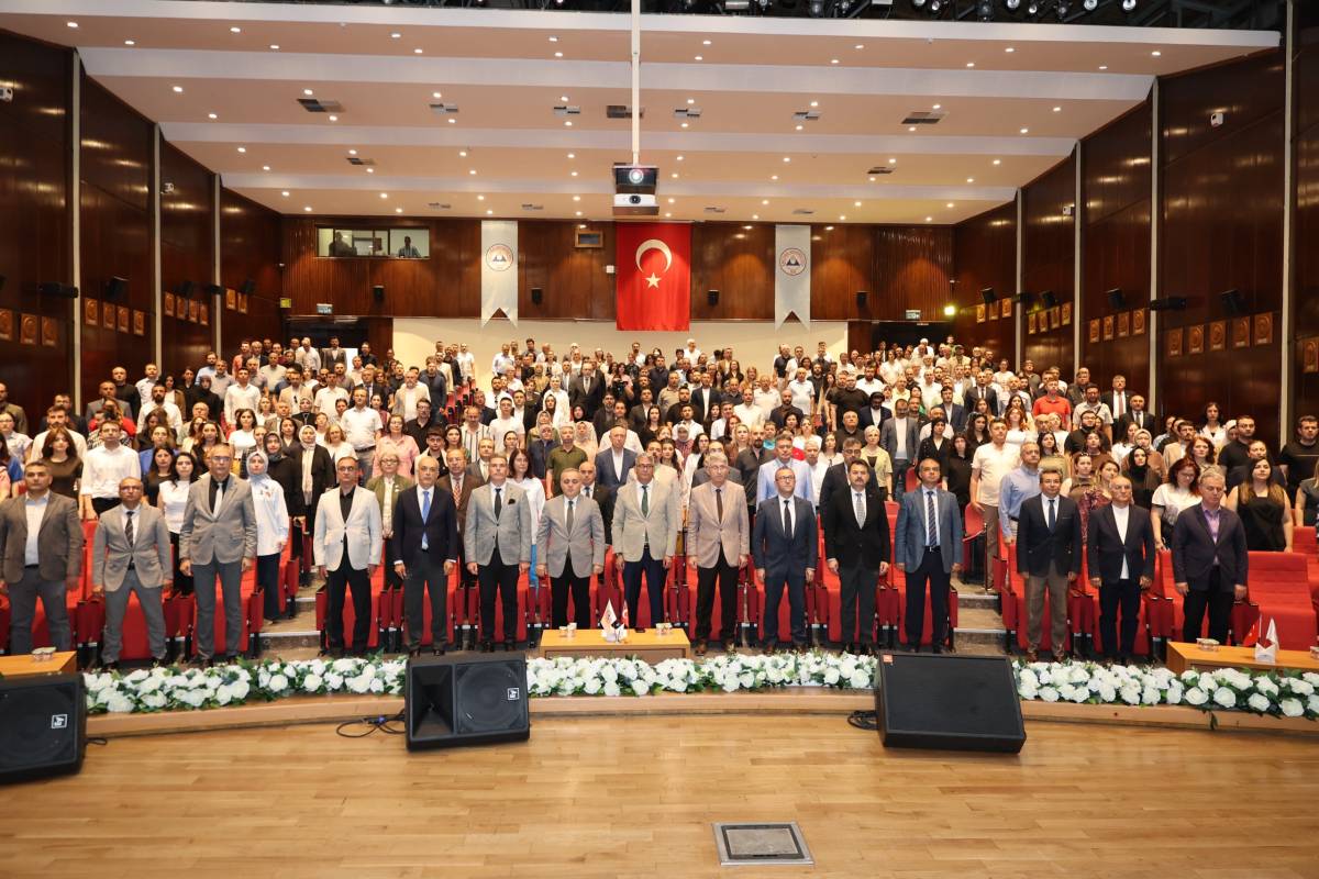 ERÜ’DE ÖDÜL TÖRENİ DÜZENLENDİ