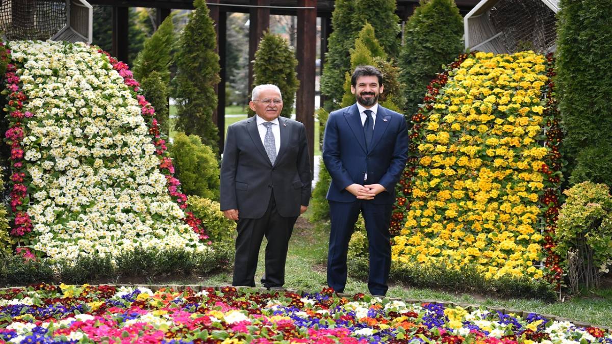 BÜYÜKKILIÇ’IN VİZYONU KAYSERİ’Yİ DÜNYAYA TAŞIYOR