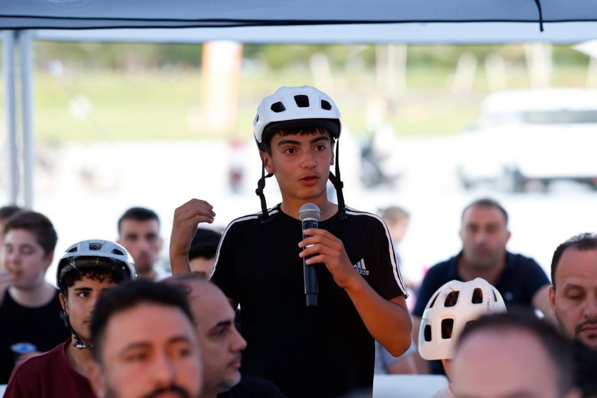 BÜYÜKKILIÇ’TAN HALKLA AKŞAM BULUŞMASI