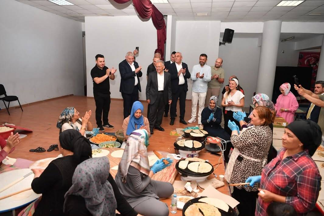 BÜYÜKKILIÇ’TAN BAHAR COŞKUSUNA YAKIN İLGİ