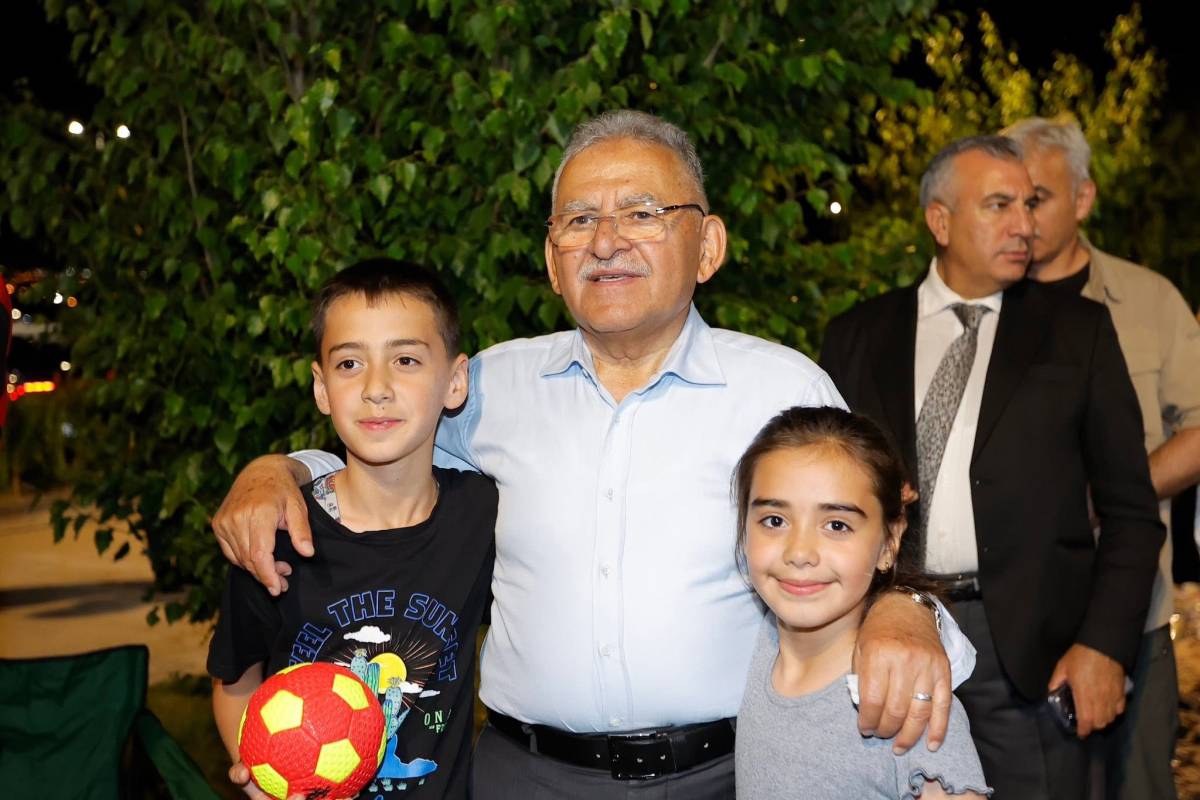 BÜYÜKKILIÇ’TAN HALKLA AKŞAM BULUŞMASI