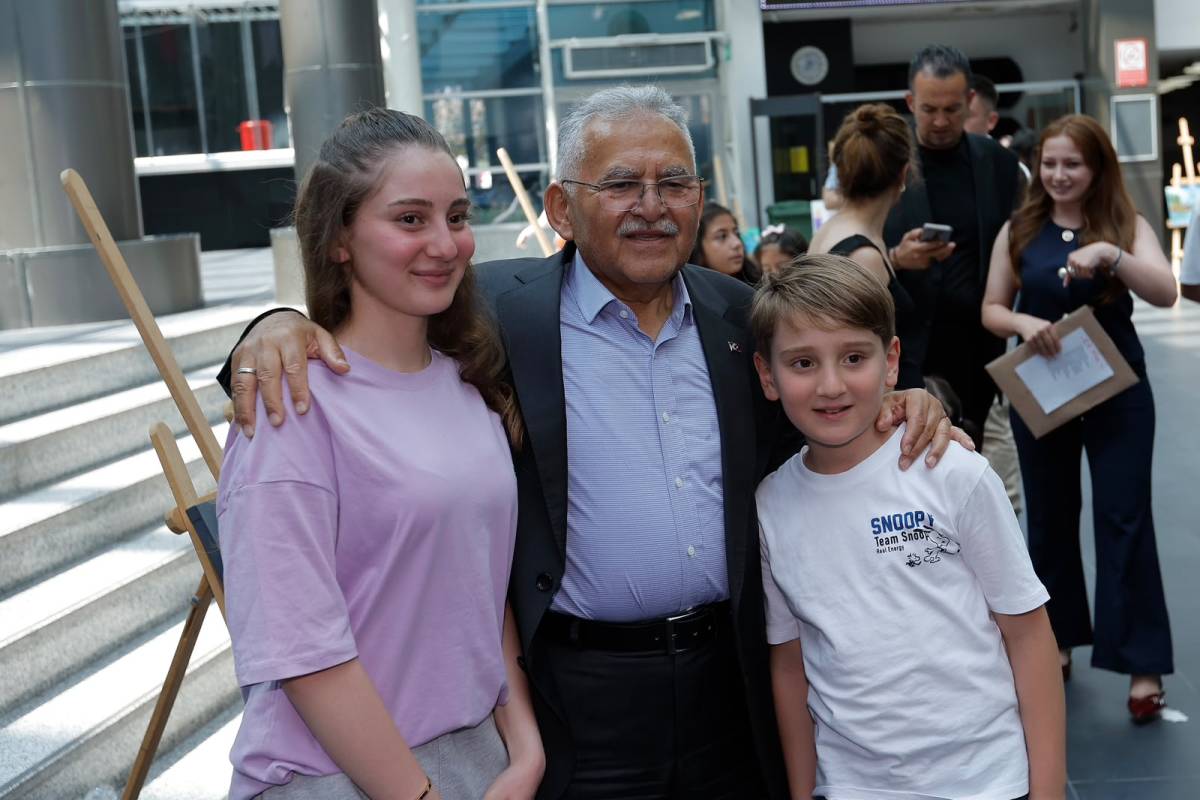 BÜYÜKKILIÇ, MİNİK SANATÇILARLA BULUŞTU
