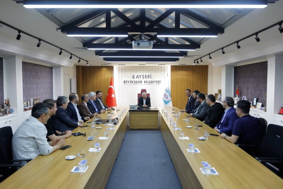 BÜYÜKKILIÇ, KAYSERİ TURİZM ÖDÜLLERİ KOMİSYONU'NU AĞIRLADI