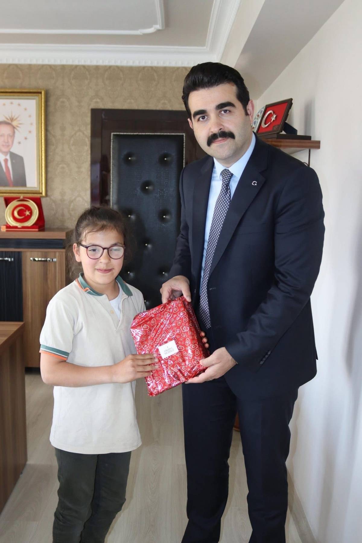 ÖĞRENCİLER ÖDÜLLENDİRİLDİ