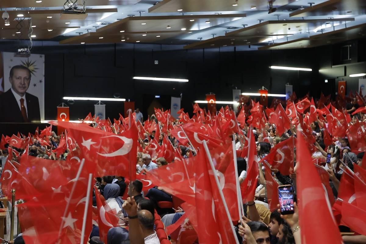 BÜYÜKKILIÇ, MİNİK SANATÇILARLA BULUŞTU