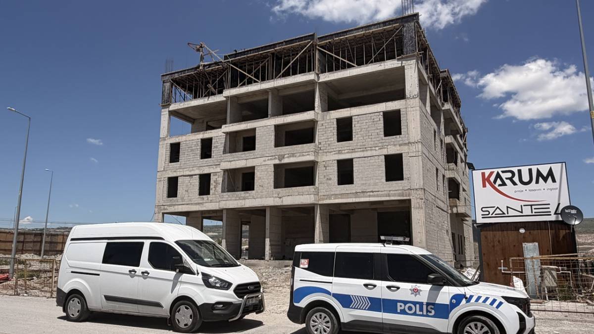 İNŞAATTAN DÜŞEN İŞÇİ AĞIR YARALANDI
