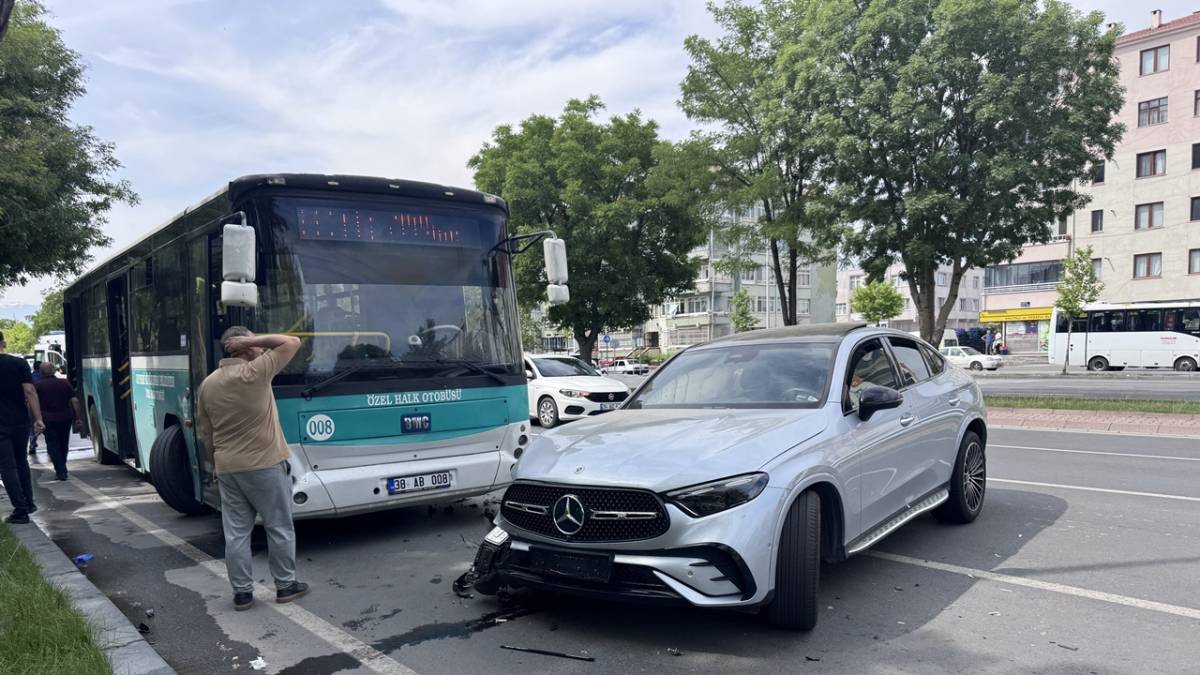 OTOMOBİL HALK OTOBÜSÜ İLE ÇARPIŞTI: 1 YARALI