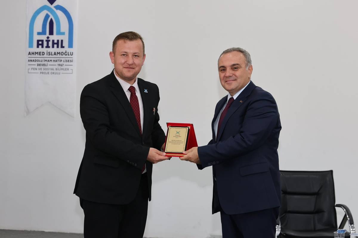 ALTUN, DEVELİ’DE ÖĞRENCİLER İLE BULUŞTU