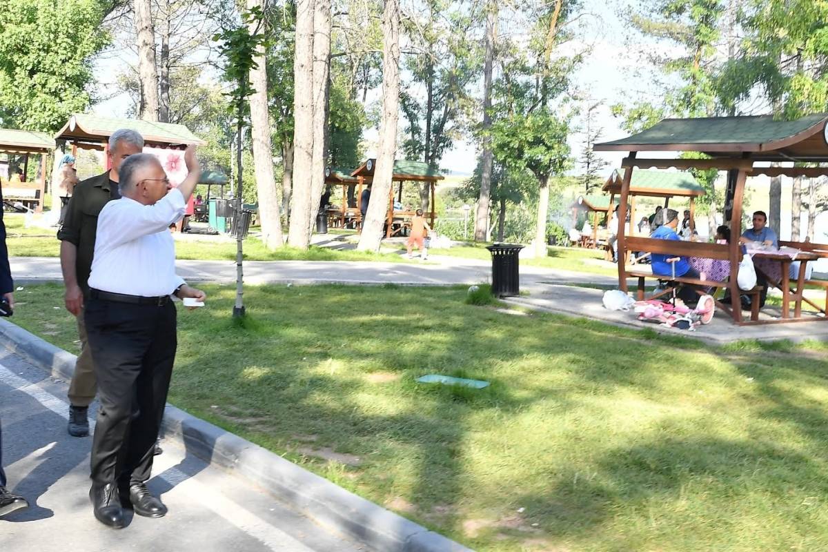 BÜYÜKKILIÇ’TAN SARIMSAKLI BARAJI MESİRE ALANI’NDA İNCELEME