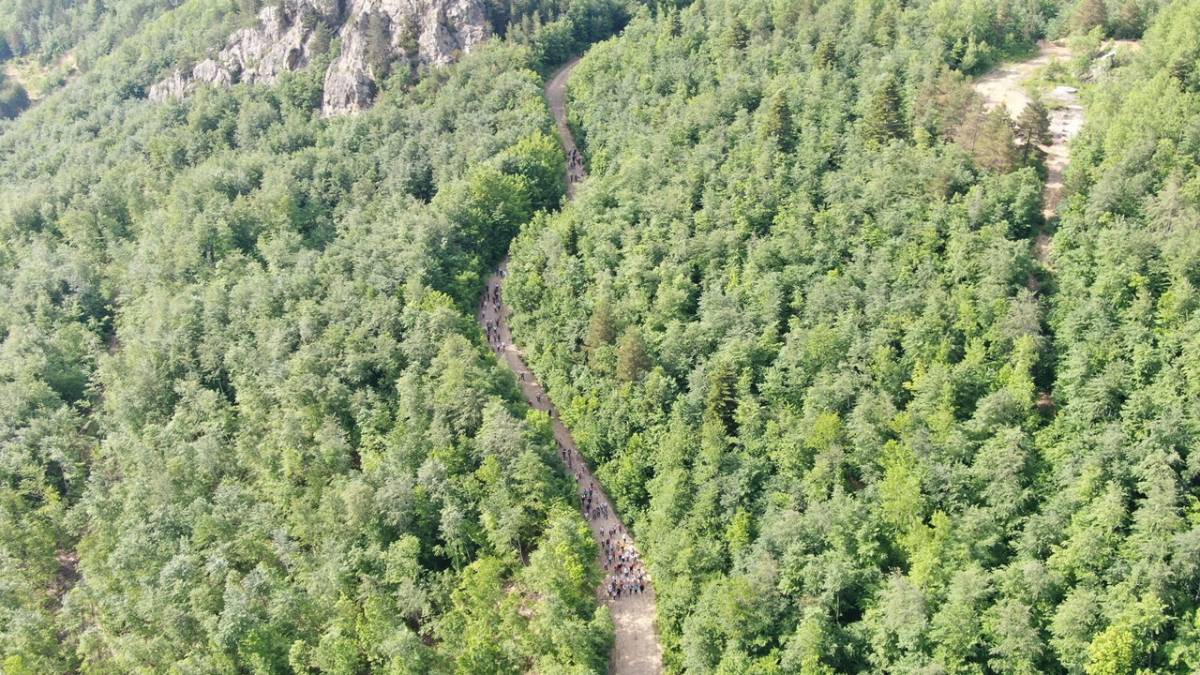 İSTİKLAL YOLU YÜRÜYÜŞÜ DEVAM EDİYOR