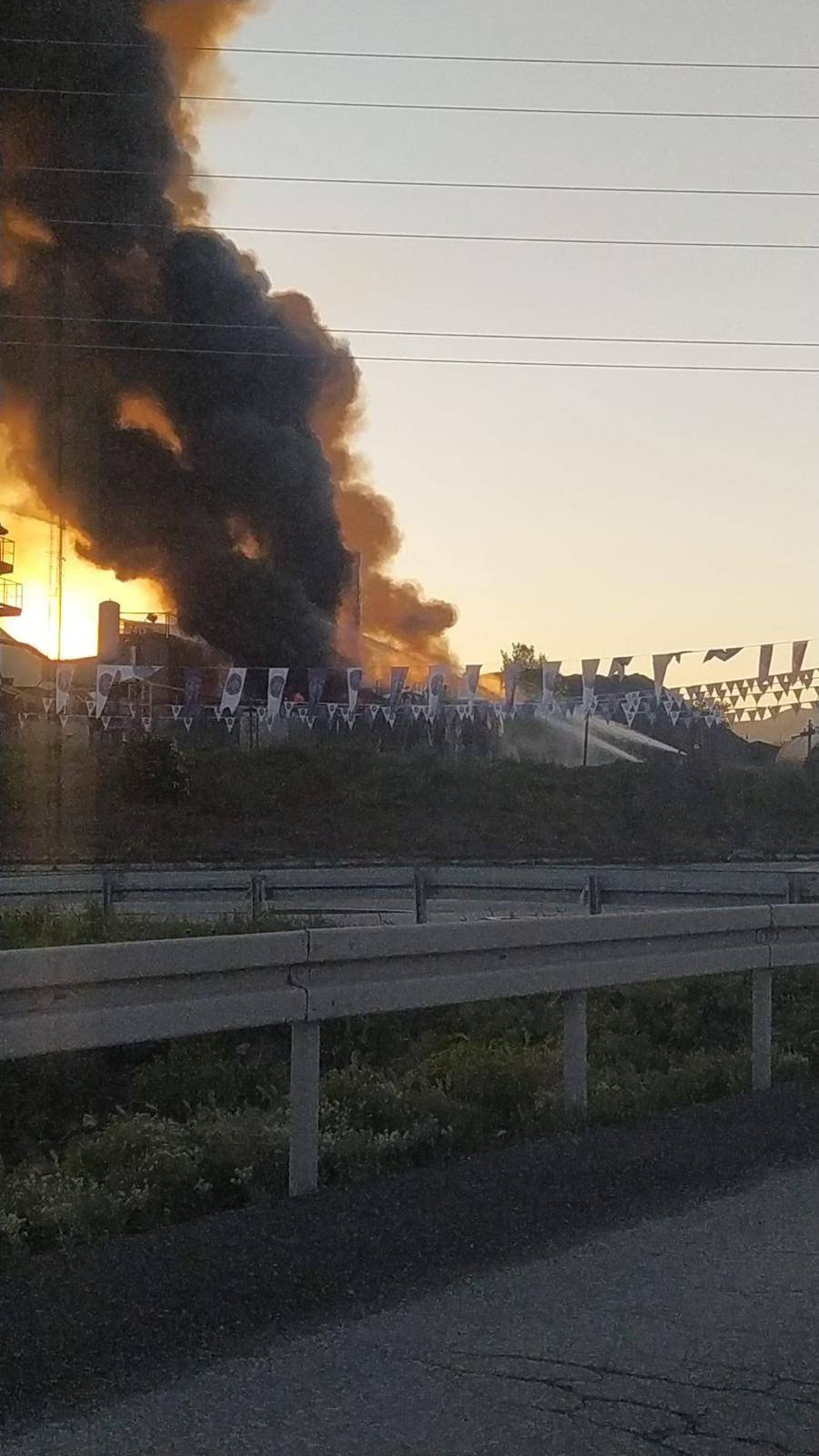 ASFALT ŞANTİYESİNDE BİTÜM TANKI ALEV ALDI