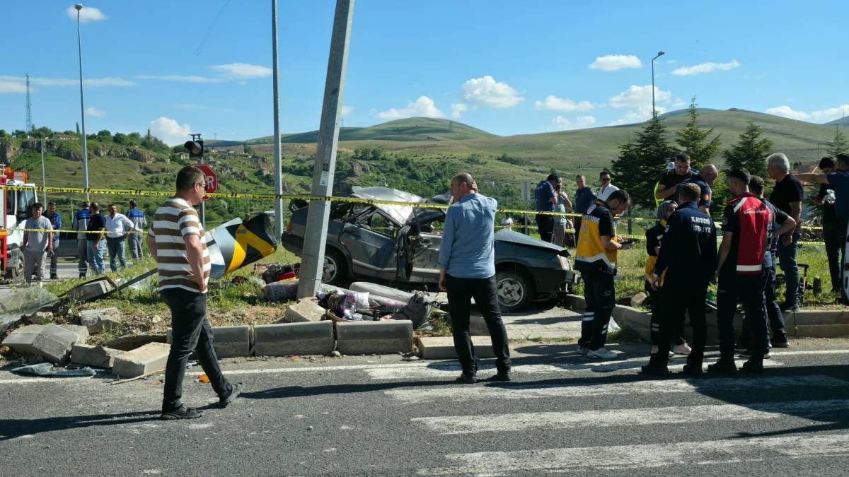 KAYSERİ’DE FECİ KAZA: 3 ÖLÜ, 5 YARALI