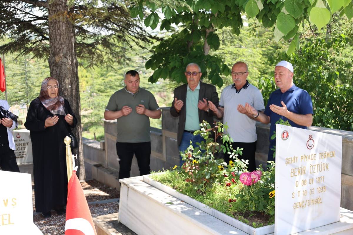 ŞEHİT BEKİR ÖZTÜRK DUALARLA ANILDI