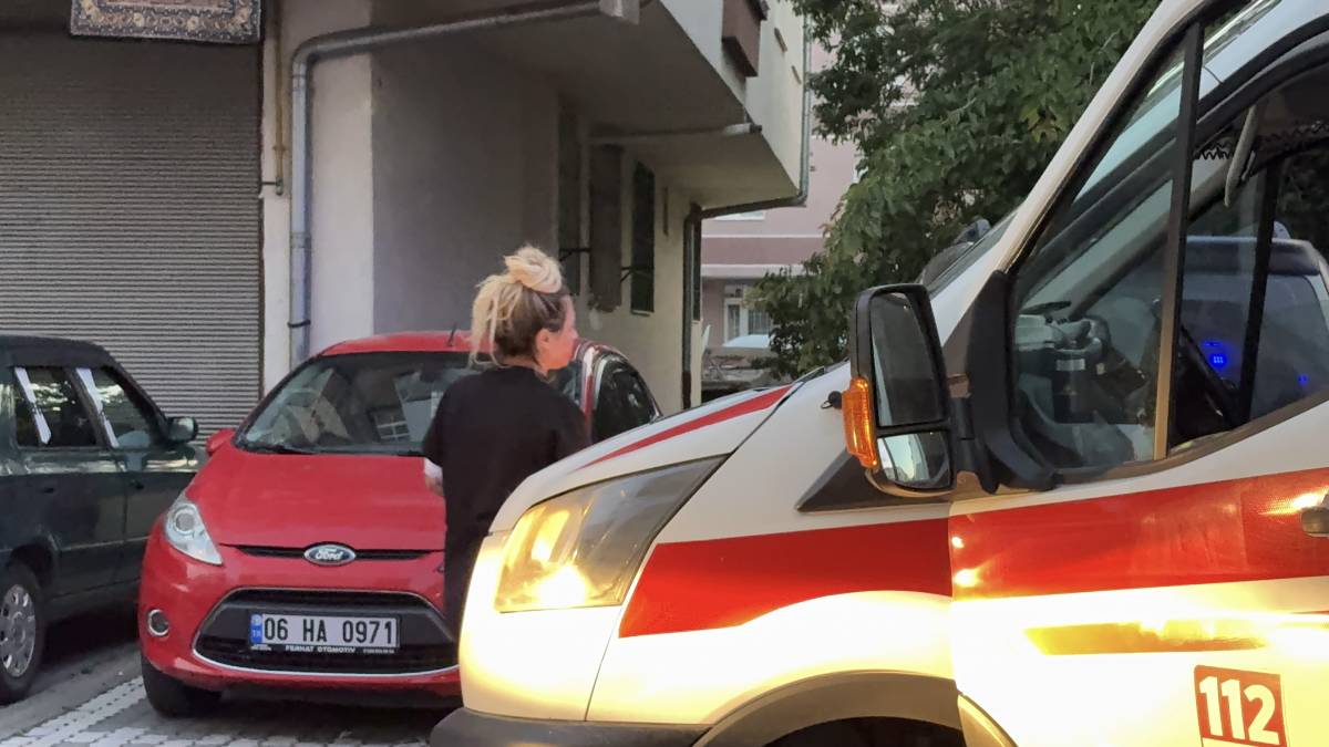 KAYINVALİDESİ VE BALDIZI BIÇAKLADI