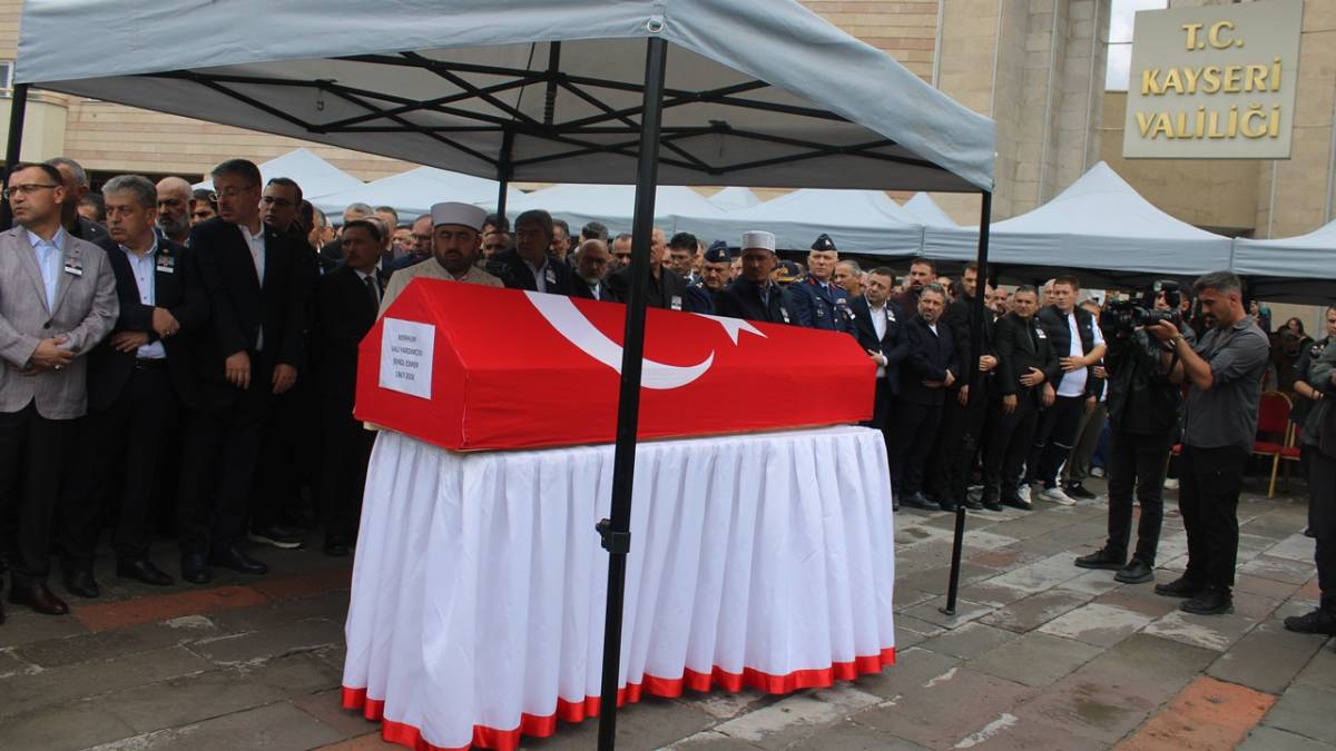 ŞENOL ESMER, MEMLEKETİNE UĞURLANDI