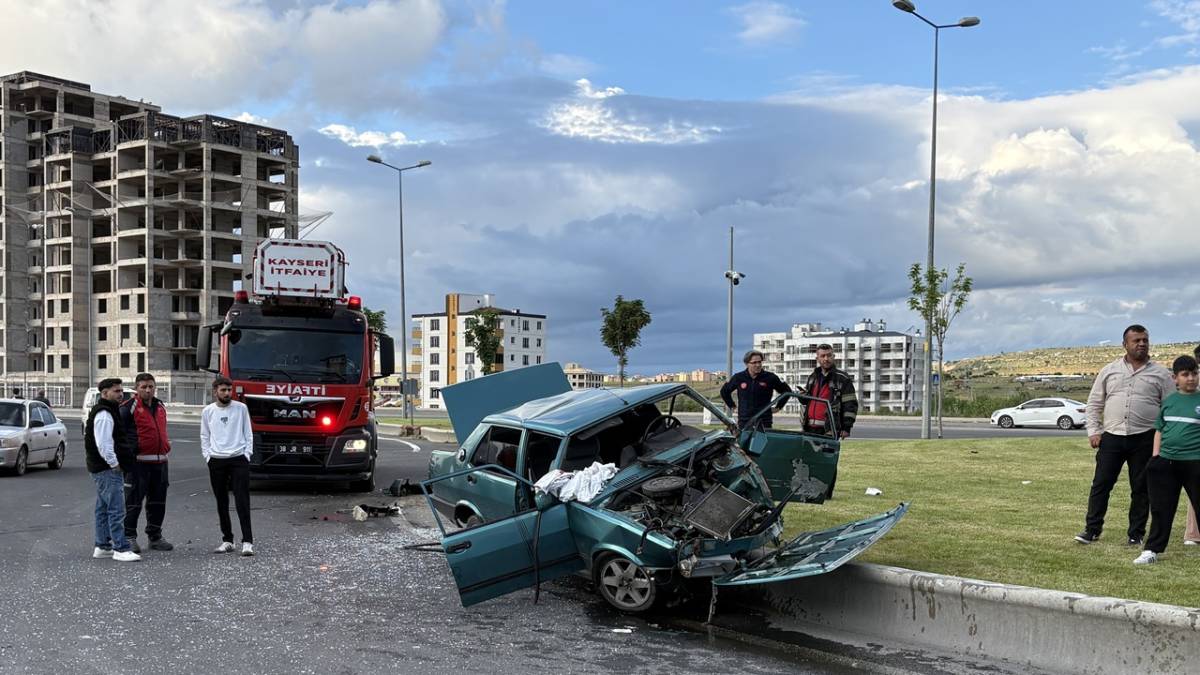 OTOMOBİL HURDAYA DÖNDÜ
