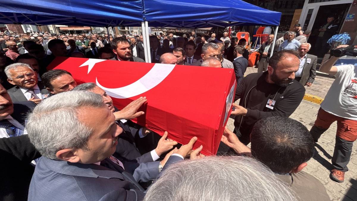 ŞENOL ESMER TOPRAĞA VERİLDİ