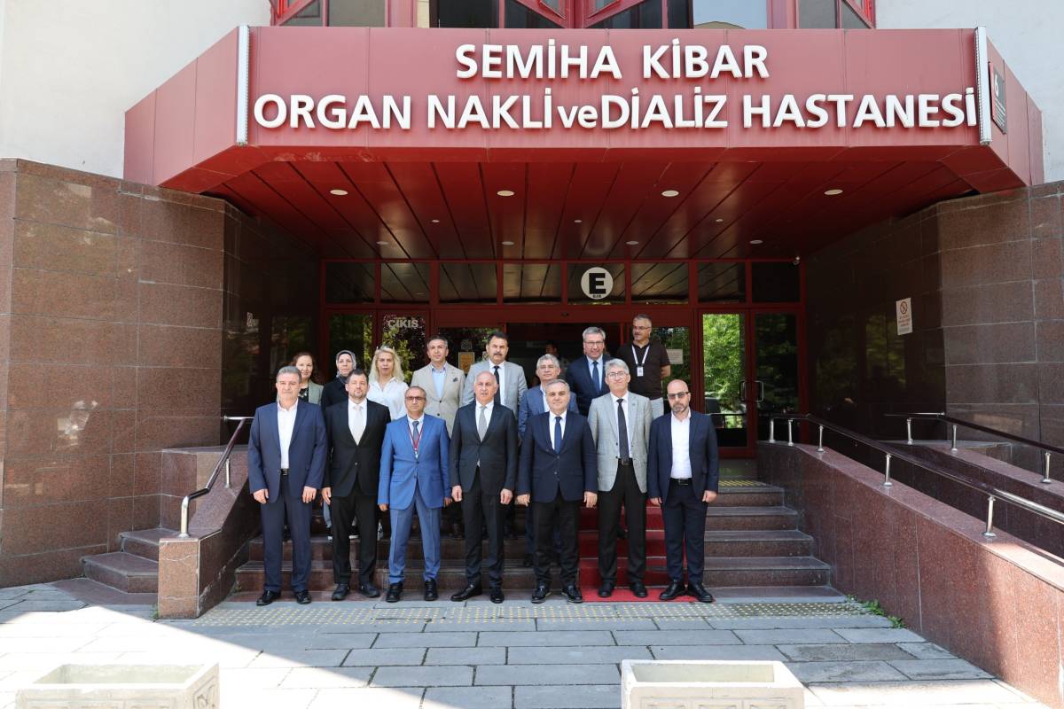 HAYIRSEVER İŞ İNSANI ASIM KİBAR, ERÜ’DE ANILDI