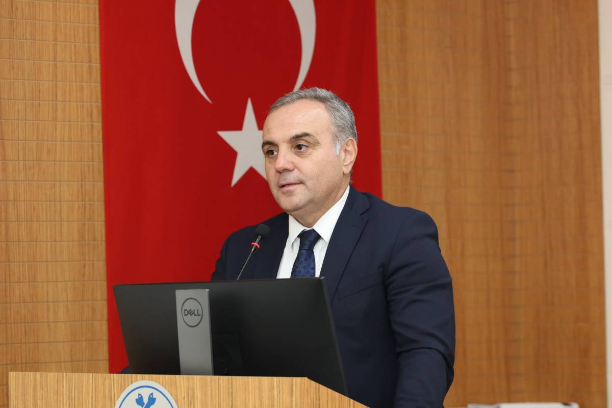 HAYIRSEVER İŞ İNSANI ASIM KİBAR, ERÜ’DE ANILDI