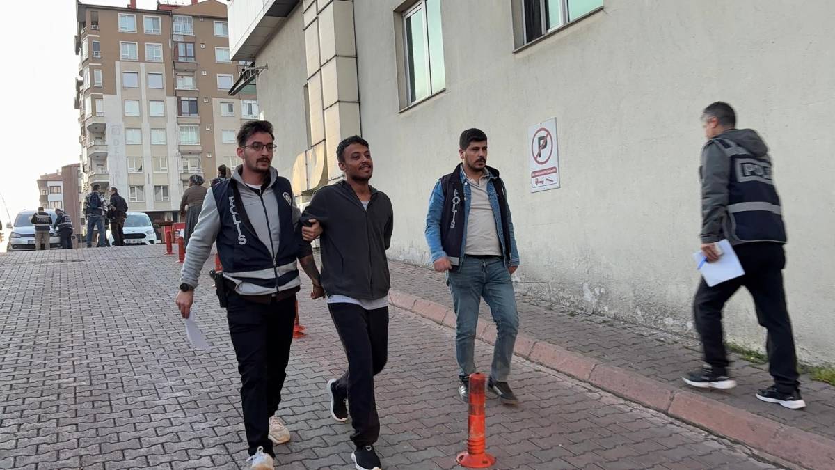 UYUŞTURUCU SATICILARINA DARBE