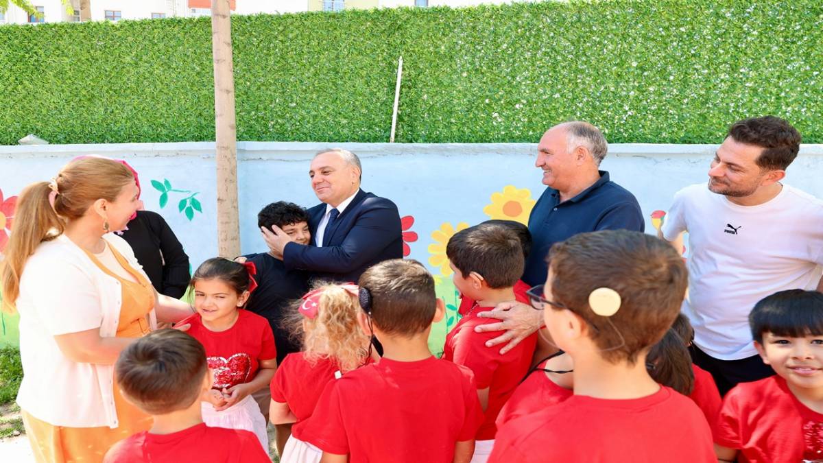REKTÖR ALTUN'DAN ÖĞRENCİLERE ZİYARET