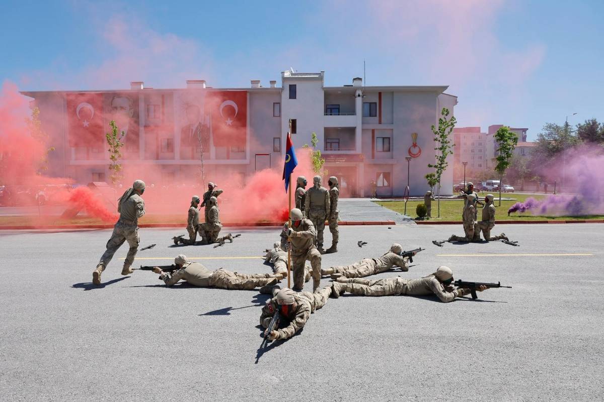 “JANDARMA, MİLLETİMİZİN HUZURUNUN TEMİNATIDIR”