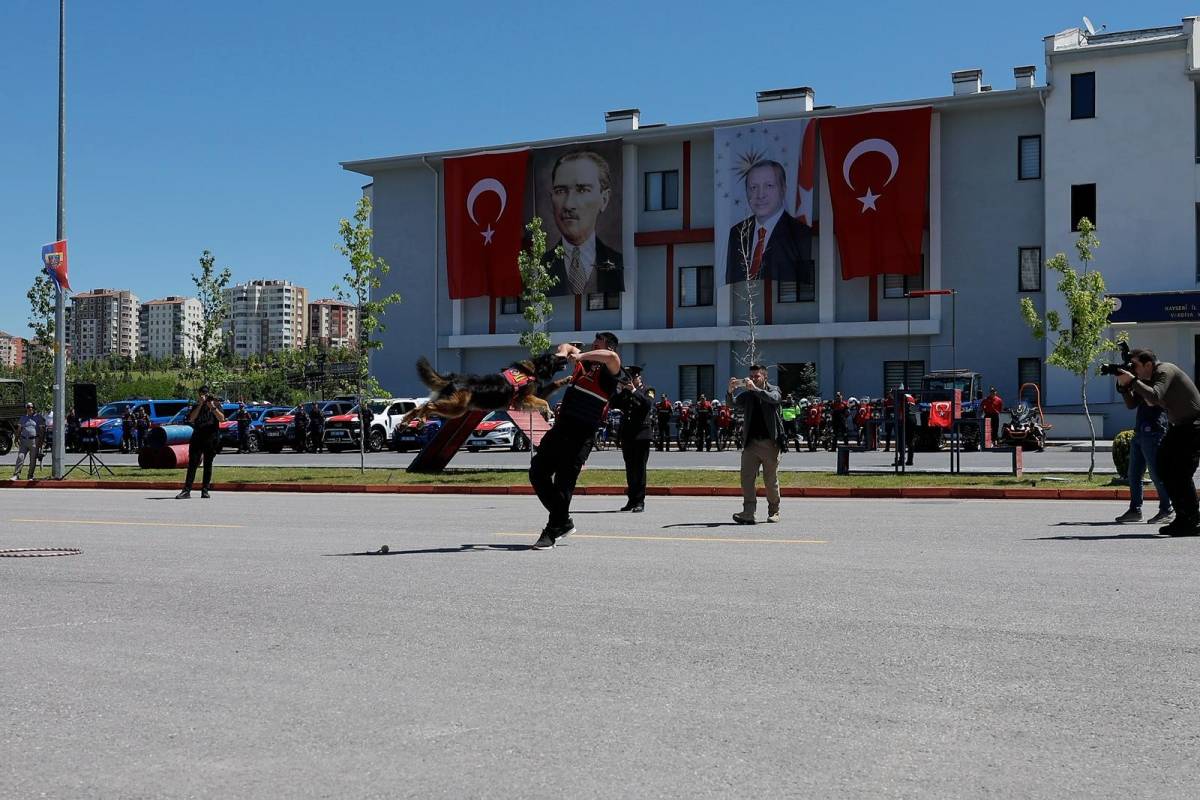 “JANDARMA, MİLLETİMİZİN HUZURUNUN TEMİNATIDIR”
