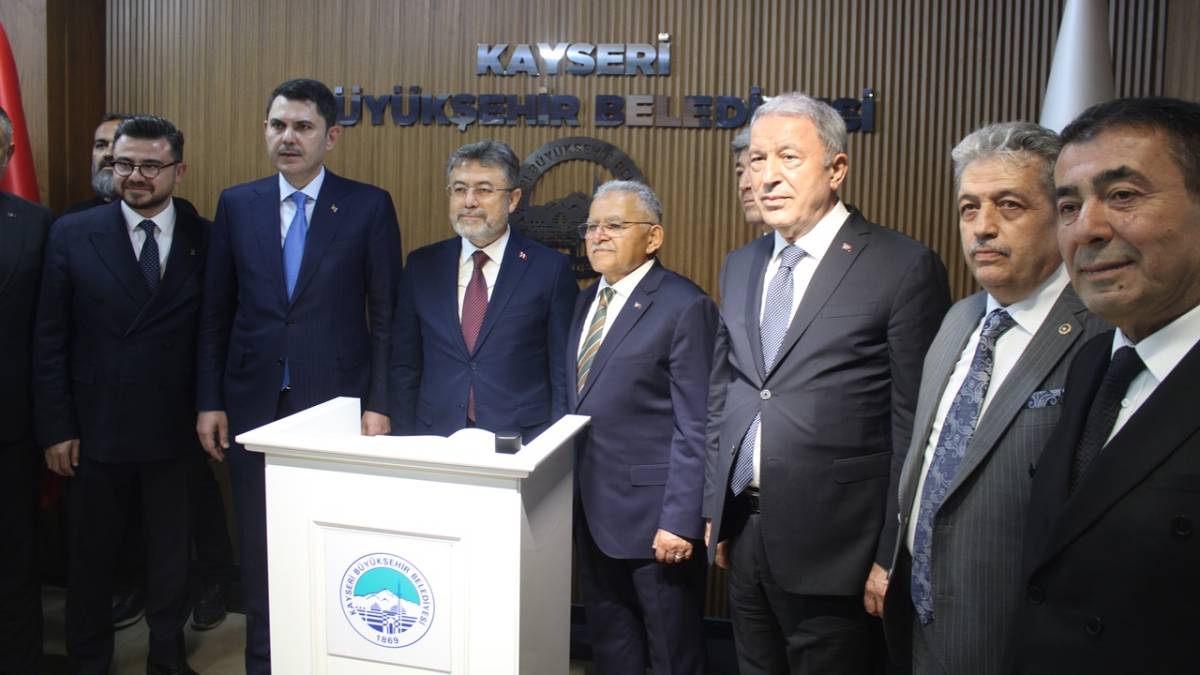 BAKAN KURUM VE YUMAKLI'DAN KAYSERİ TEMASLARI