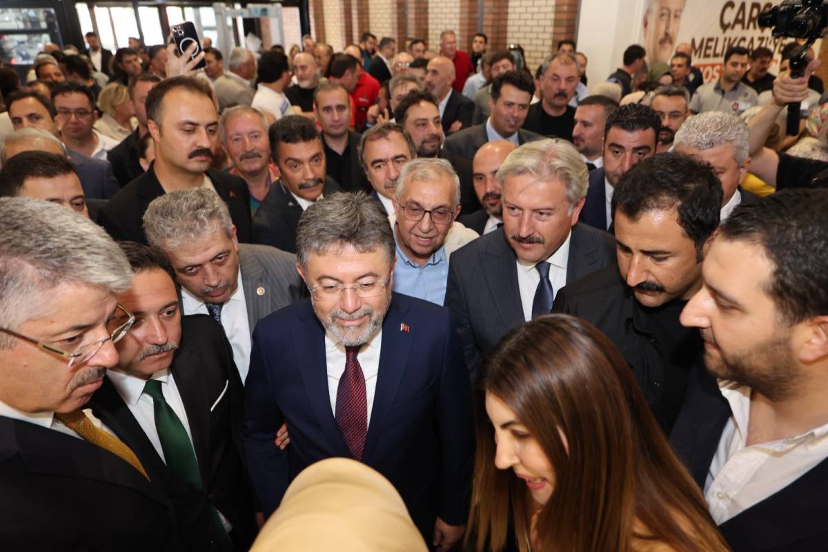 ÇARŞI MELİKGAZİ RESMEN AÇILDI