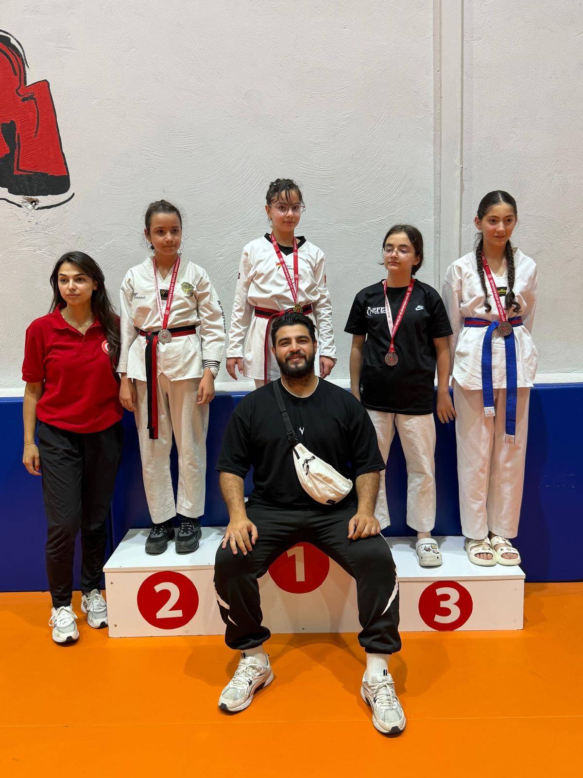 MİNİKLER TAEKWONDO İL SEÇMESİ YAPILDI