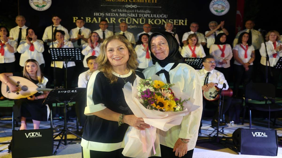TALAS'TA BABALAR GÜNÜ HOŞ SEDA İLE TAÇLANDI