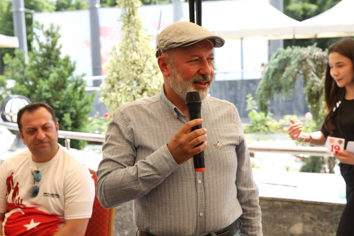 AİLE BAĞLARINI GÜÇLENDİREN SATRANÇ TURNUVASI