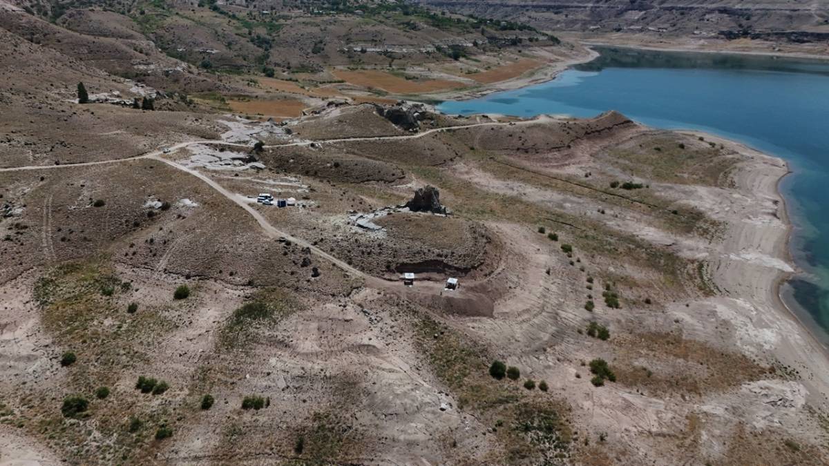 KAZI ALANI SUYA GÖMÜLDÜ