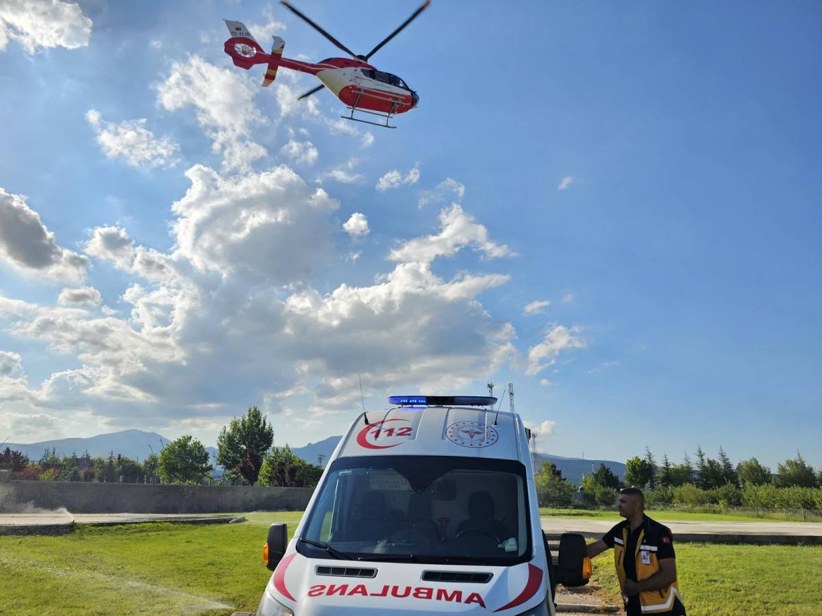 PREMATÜRE İKİZLERDEN BİRİ HELİKOPTER AMBULANSLA NİĞDE'YE NAKLEDİLDİ