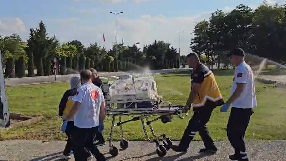 PREMATÜRE İKİZLERDEN BİRİ HELİKOPTER AMBULANSLA NİĞDE'YE NAKLEDİLDİ