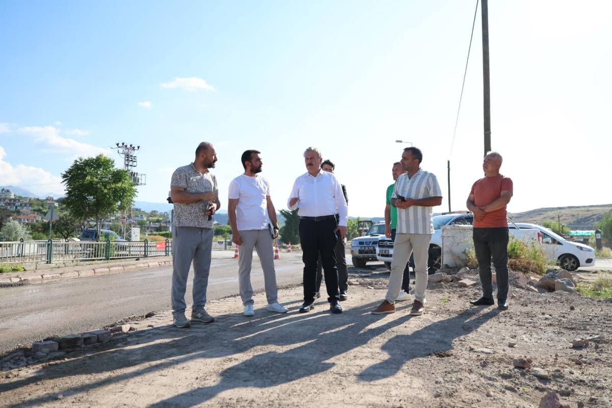 MELİKGAZİ BELEDİYESİ’NDEN ASFALT ATAĞI