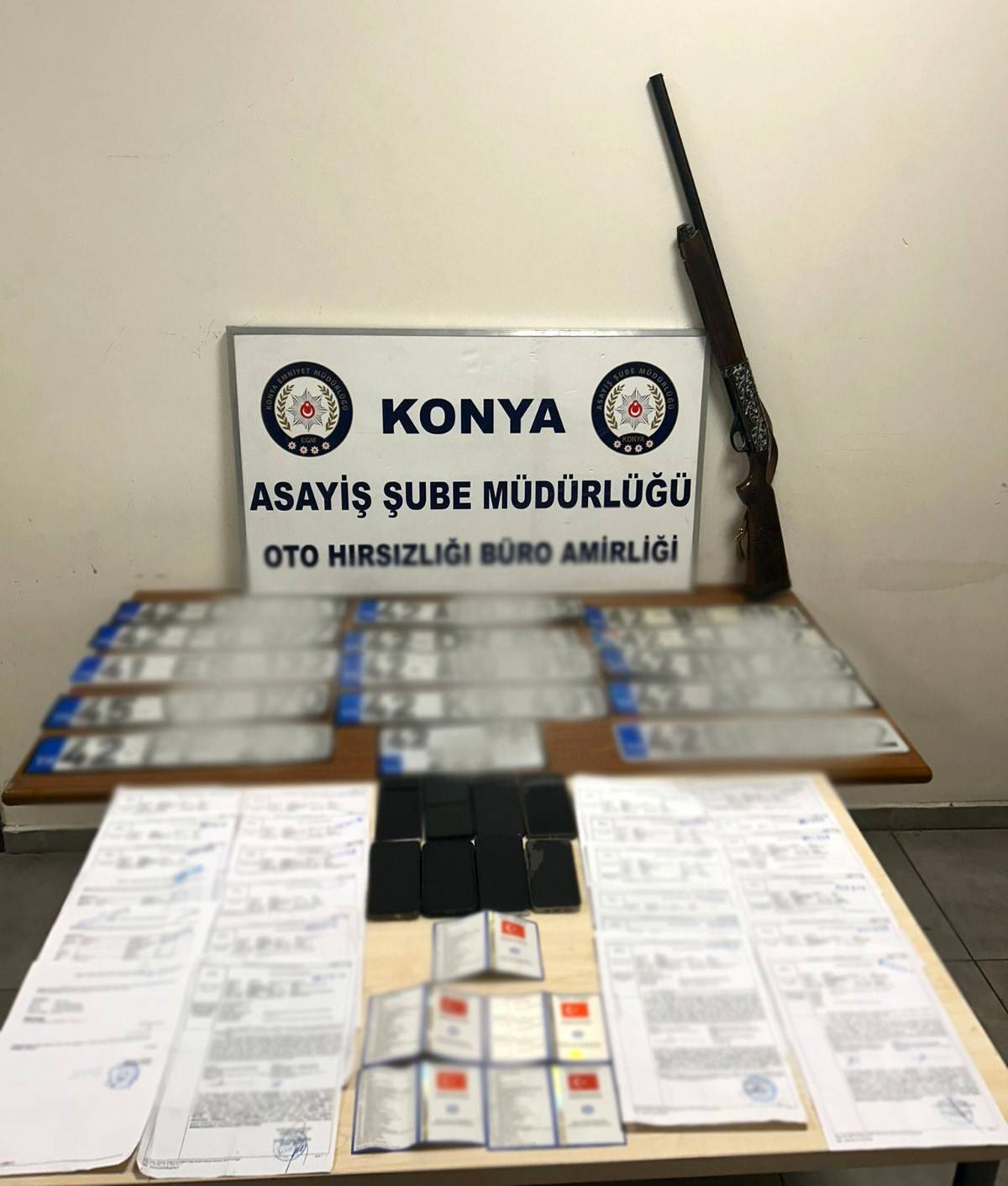 KONYA'DA 'OTO KAPAN' OPERASYONU