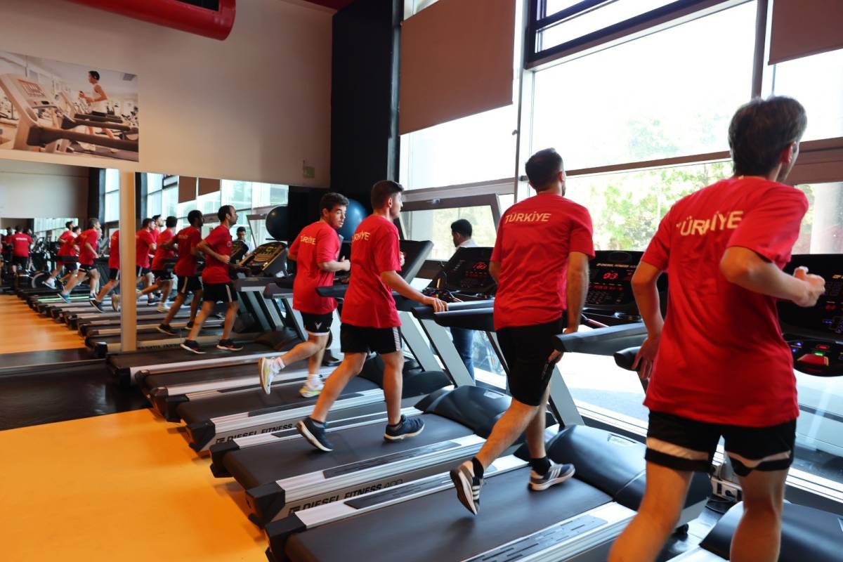 SPOR A.Ş. MİLLİ FUTBOL TAKIMI'NI AĞIRLADI